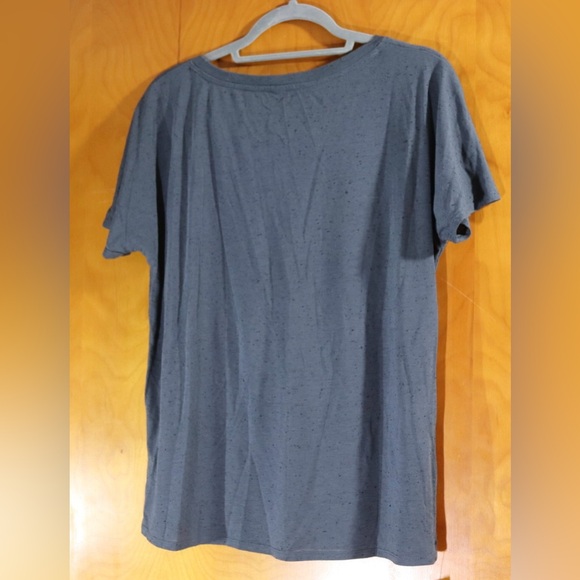 Things She Loves gray speckled Weekend Warrior tshirt, size small - Picture 4 of 9